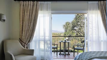 9 bedrooms, in-room safe, individually decorated, individually furnished