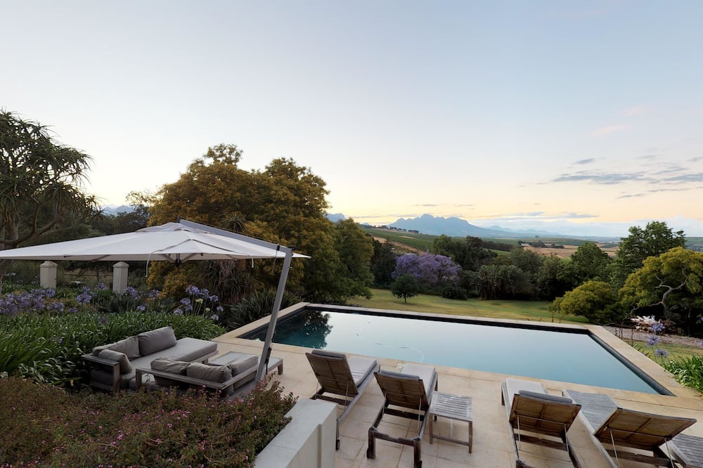 Sugarbird Manor at Protea Heights Farm