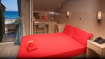 Coffres-forts dans les chambres, Wi-Fi gratuit, draps fournis