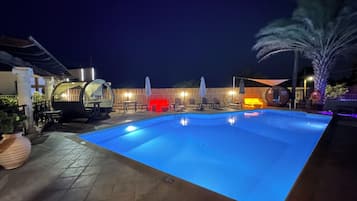 Seasonal outdoor pool, pool umbrellas, sun loungers