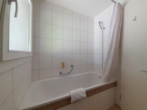 Panoramic Double Room, Balcony, Mountain View (Eiger) | Bathroom | Free toiletries, hair dryer, towels