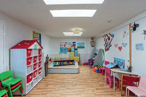 Children's play area - indoor