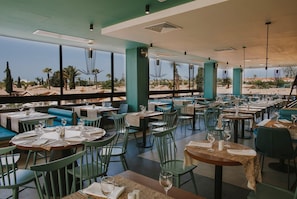 Aperto a colazione, pranzo e cena
