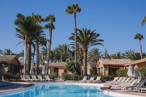 2 outdoor pools, pool umbrellas, sun loungers