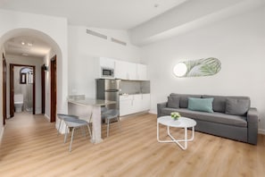 1 bedroom, minibar, in-room safe, blackout curtains