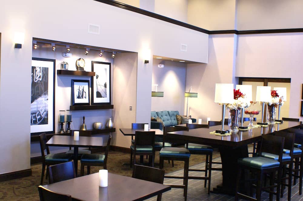 Hampton Inn & Suites Suisun City Waterfront