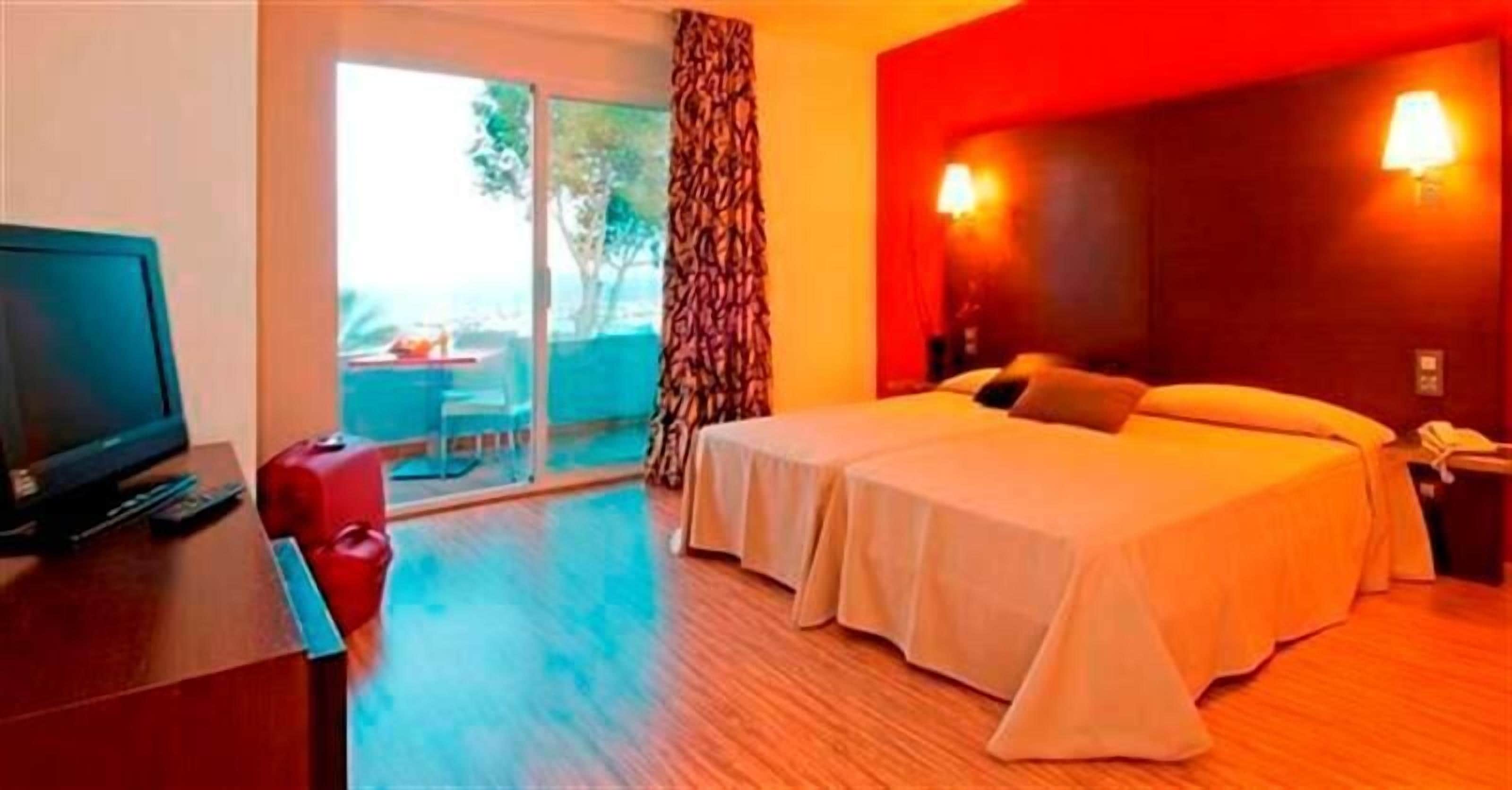 Junior-Suite | Minibar, Schreibtisch, schallisolierte Zimmer, kostenloses WLAN