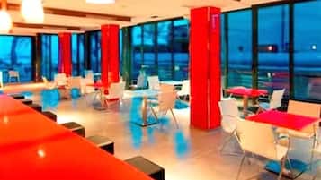 Vue sur la piscine, ouvert tous les jours