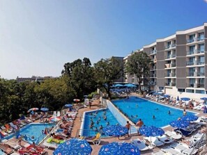 Indoor pool, outdoor pool - Slavey (Golden Sands)