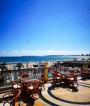 Front of property - Imperial Palace Hotel - All Inclusive (Sunny Beach)