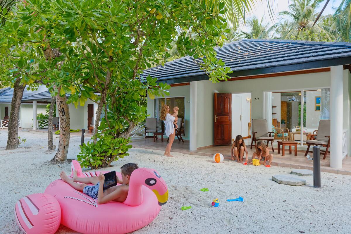 ห้องซูพีเรีย, เตียงใหญ่ 2 เตียง (Two Bedroom Family Beach Villa) | วิวจากห้องพัก