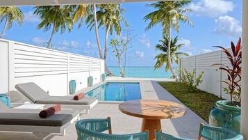 Habitación Deluxe, varias camas (Two Bedroom Beach Pool Villa) | Piscina privada