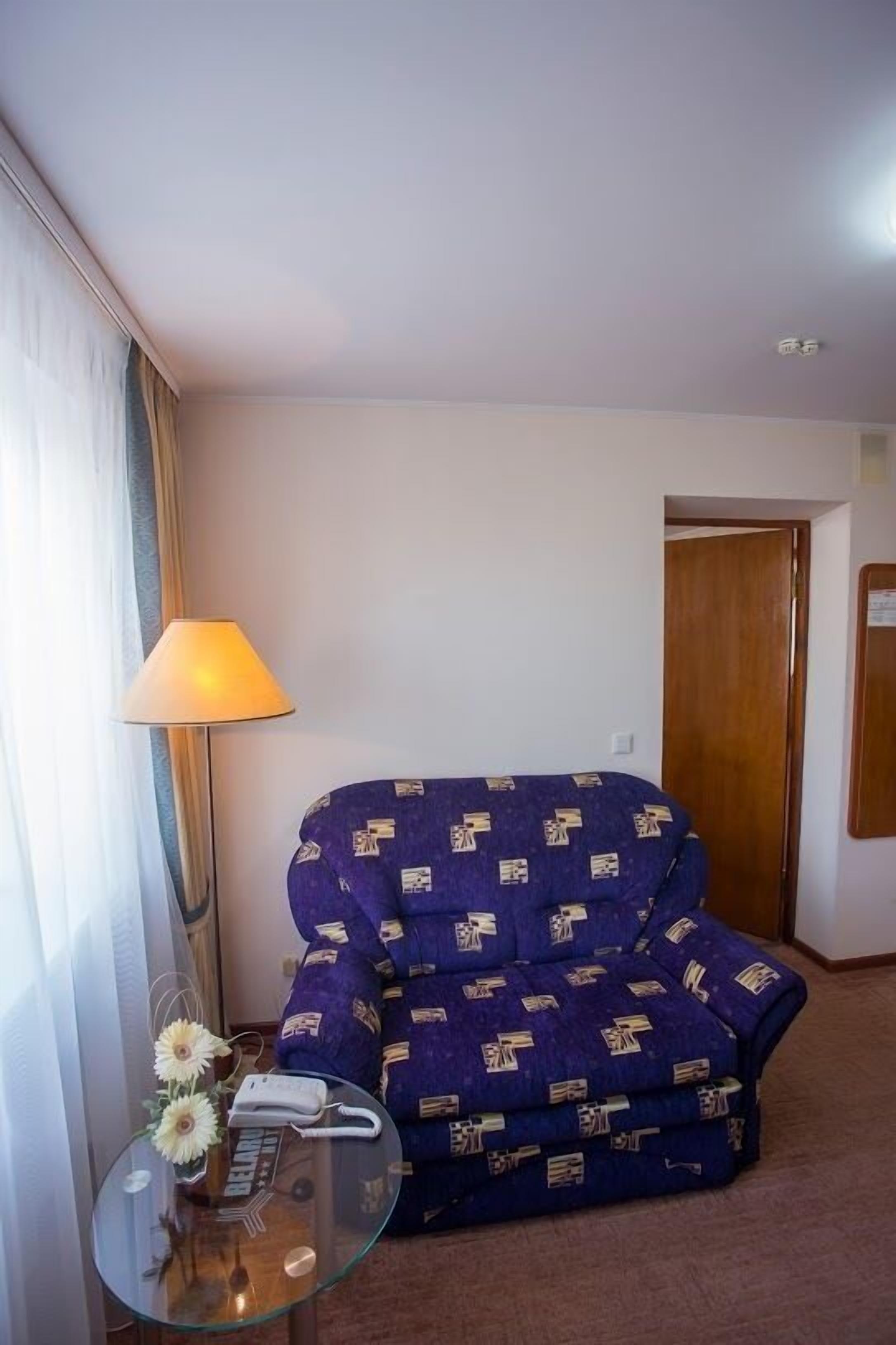 suite | room amenity