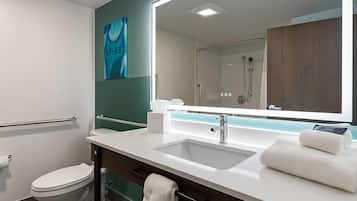 Room, 1 King Bed, Accessible, Non Smoking (Roll-in Shower) | Bathroom