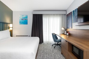Room, 1 King Bed, Non Smoking | Free WiFi, bed sheets