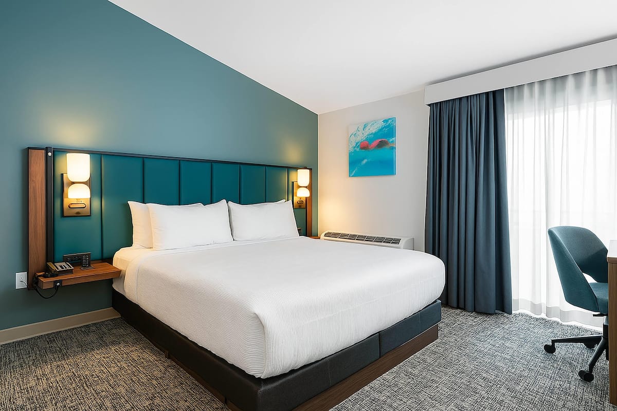 客房, 1 张特大床, 无烟房 | 免费 WiFi、床单