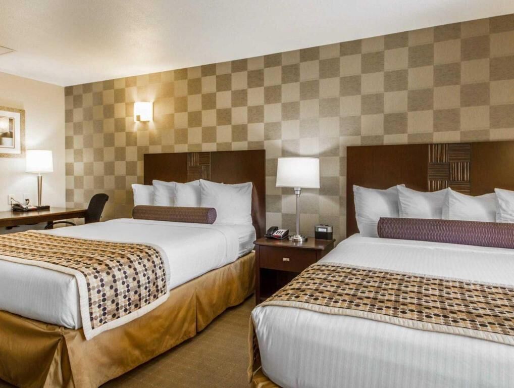 Egyptian cotton sheets, pillow-top beds, in-room safe, desk