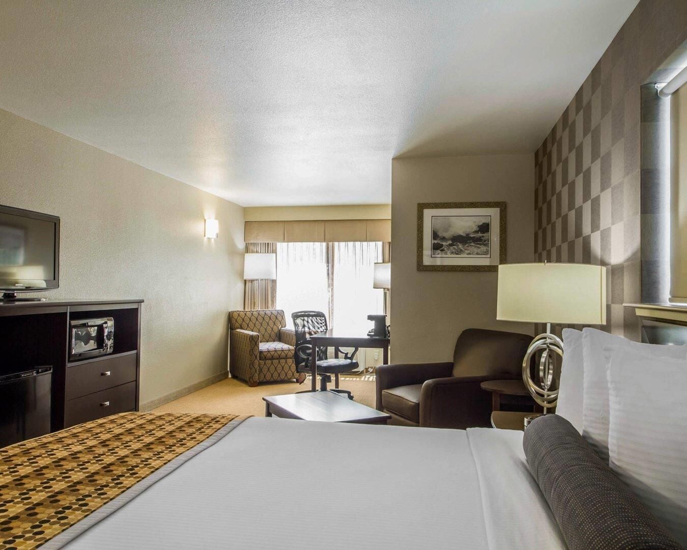 Egyptian cotton sheets, pillow-top beds, in-room safe, desk
