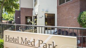Exterior - Hotel Med Park, an Ascend Collection Hotel (Sacramento)