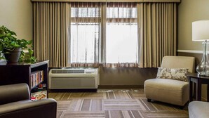 Lobby - Hotel Med Park, an Ascend Collection Hotel (Sacramento)