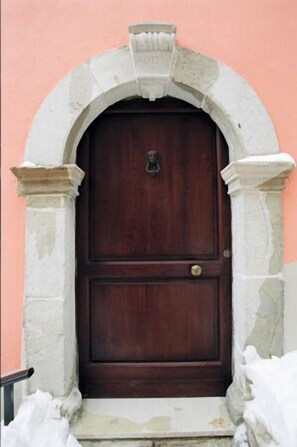 Exterior detail - Hotel Perbacco (Sant'Angelo Limosano)