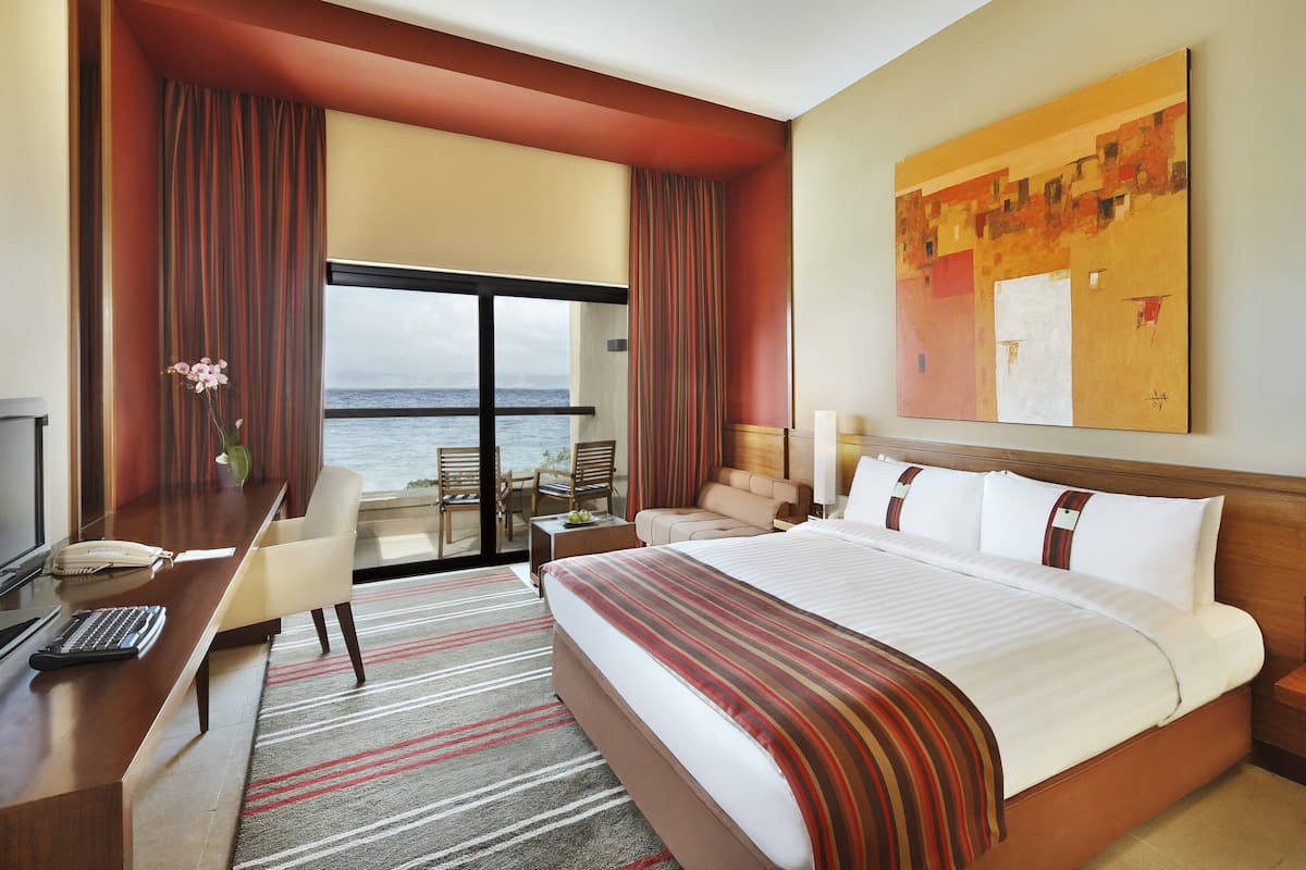 1 bedroom, free minibar, in-room safe, desk
