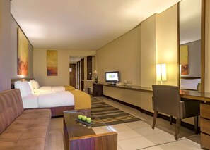 Articles de minibar gratuits, coffre-fort, bureau