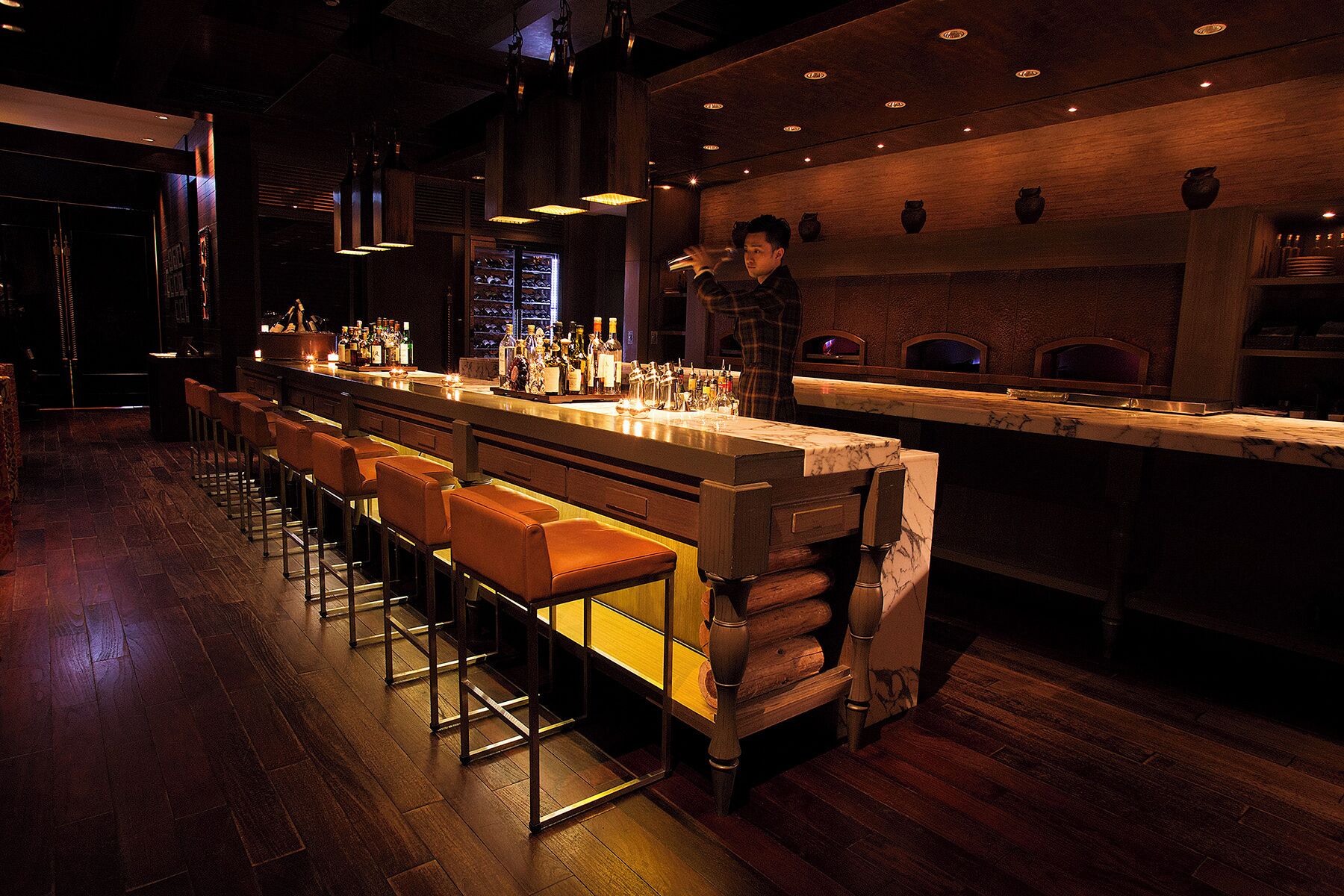 breakfast, lunch and dinner served