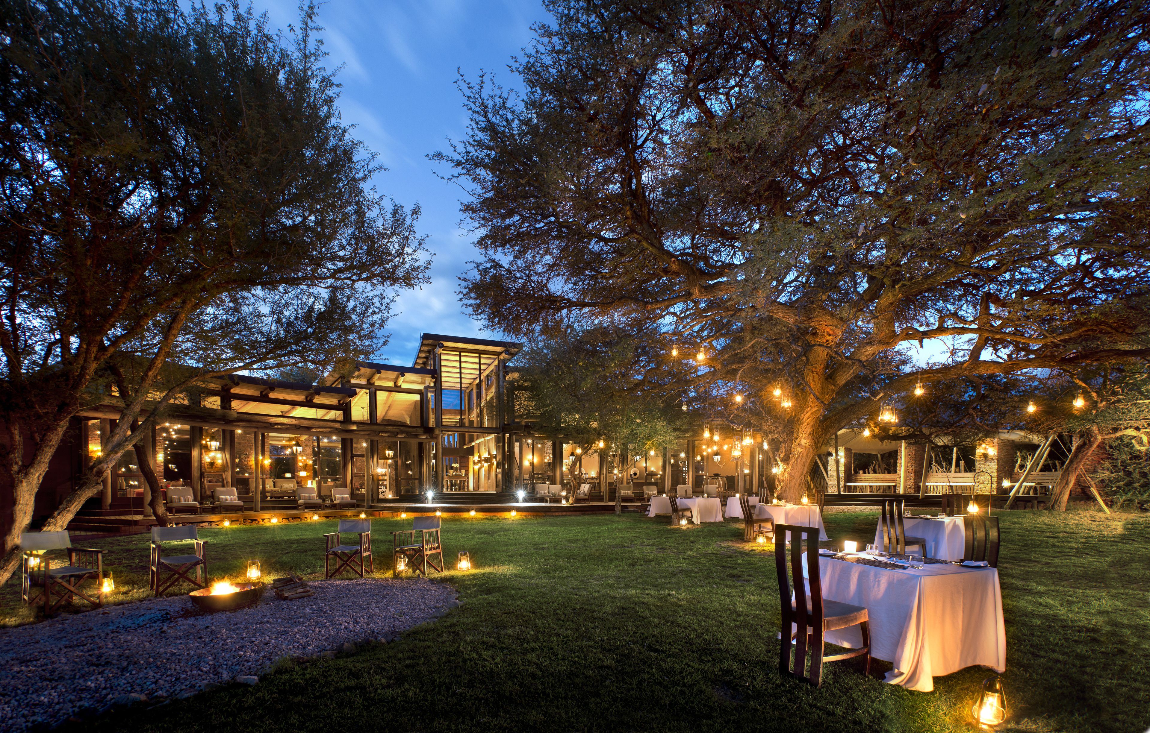 Breakfast, lunch, dinner served; African cuisine, garden views 