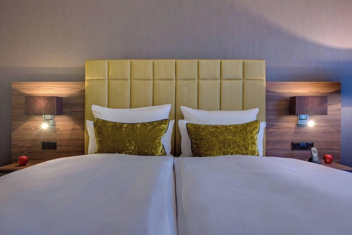 In-room safe, desk, blackout drapes, soundproofing