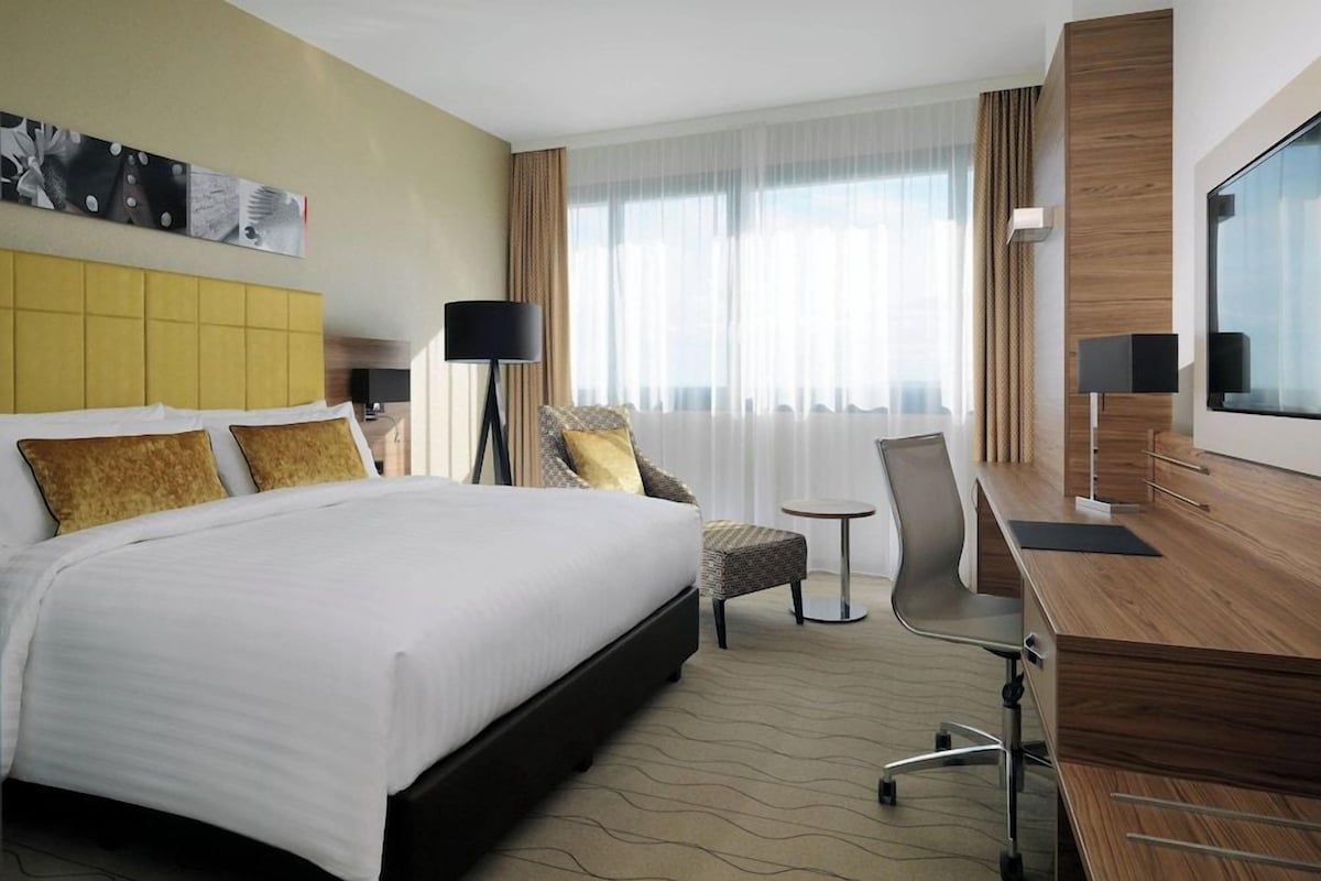 In-room safe, desk, blackout curtains, soundproofing