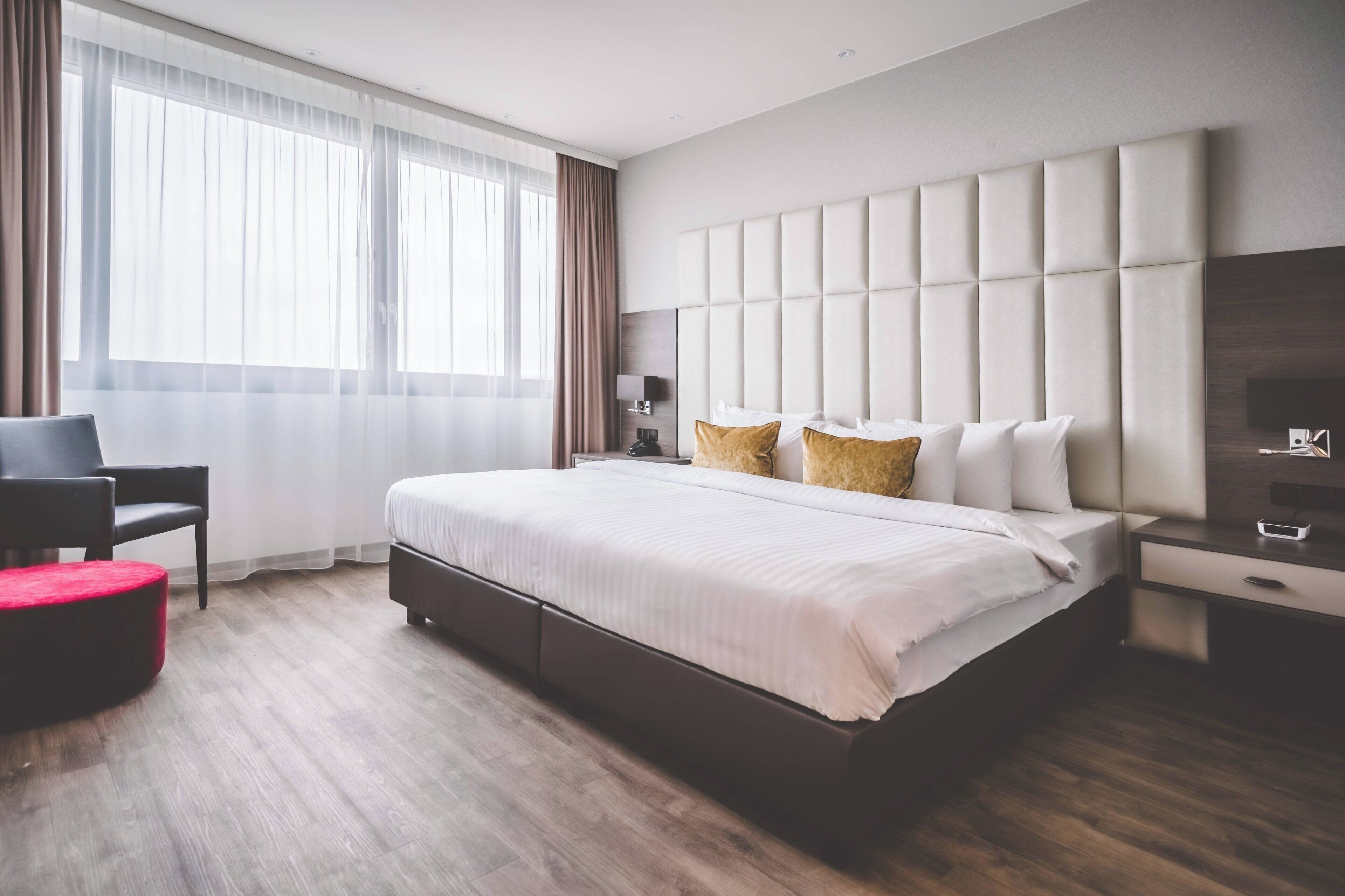 Presidential Suite, 1 Katil Raja (King) | Peti besi dalam bilik, meja, langsir/tirai gelap terus, kalis bunyi 