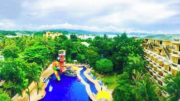 Máng trượt nước