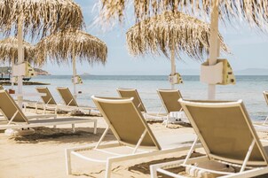 在附近的私人海滩、沙滩椅、海滩遮阳伞、划船/划独木舟