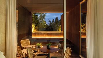 Chambre Deluxe (DELUXE DOUBLE ROOM WITH PRIVATE POOL)