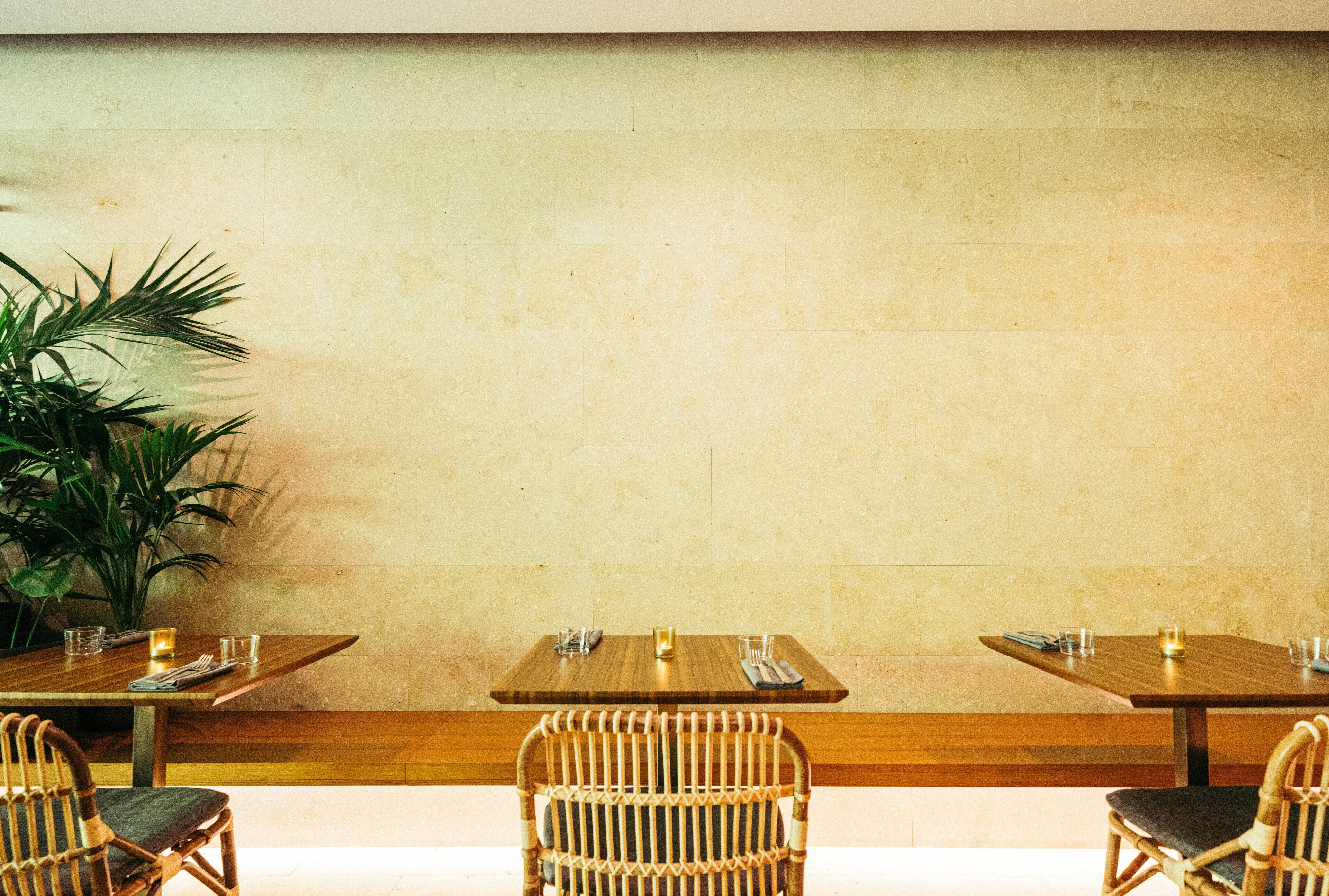 breakfast, lunch and dinner served