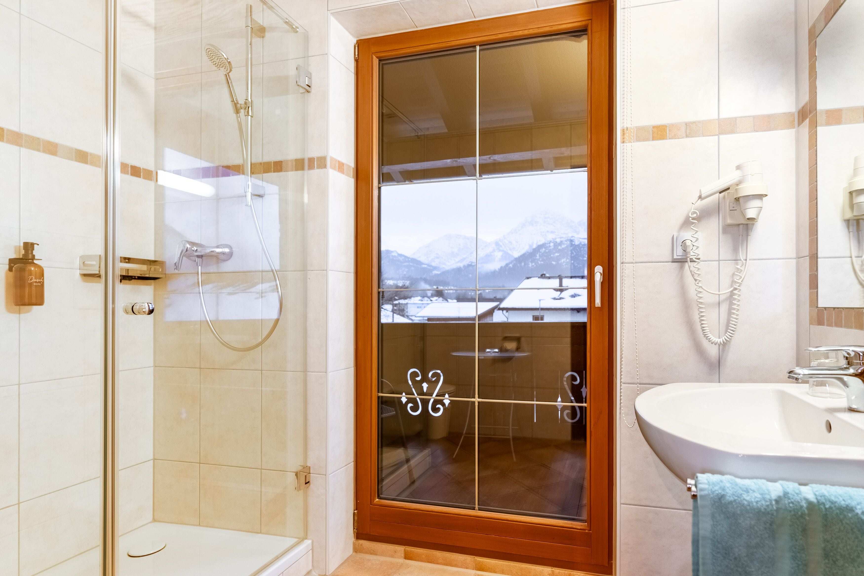 Single Room, Mountain View | Bathroom