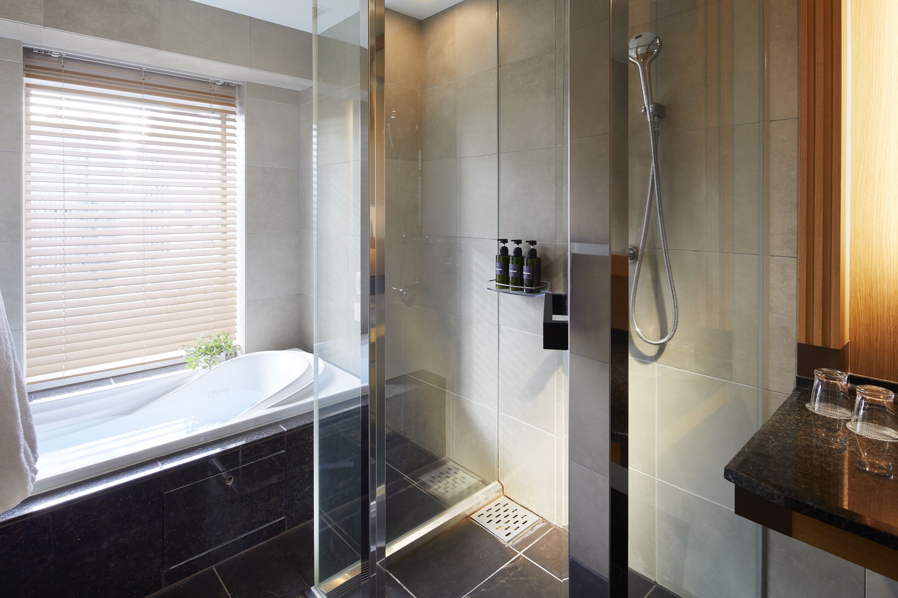 Photo - Hotel Niwa Tokyo