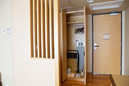 Hotel Niwa Tokyo - Image 67