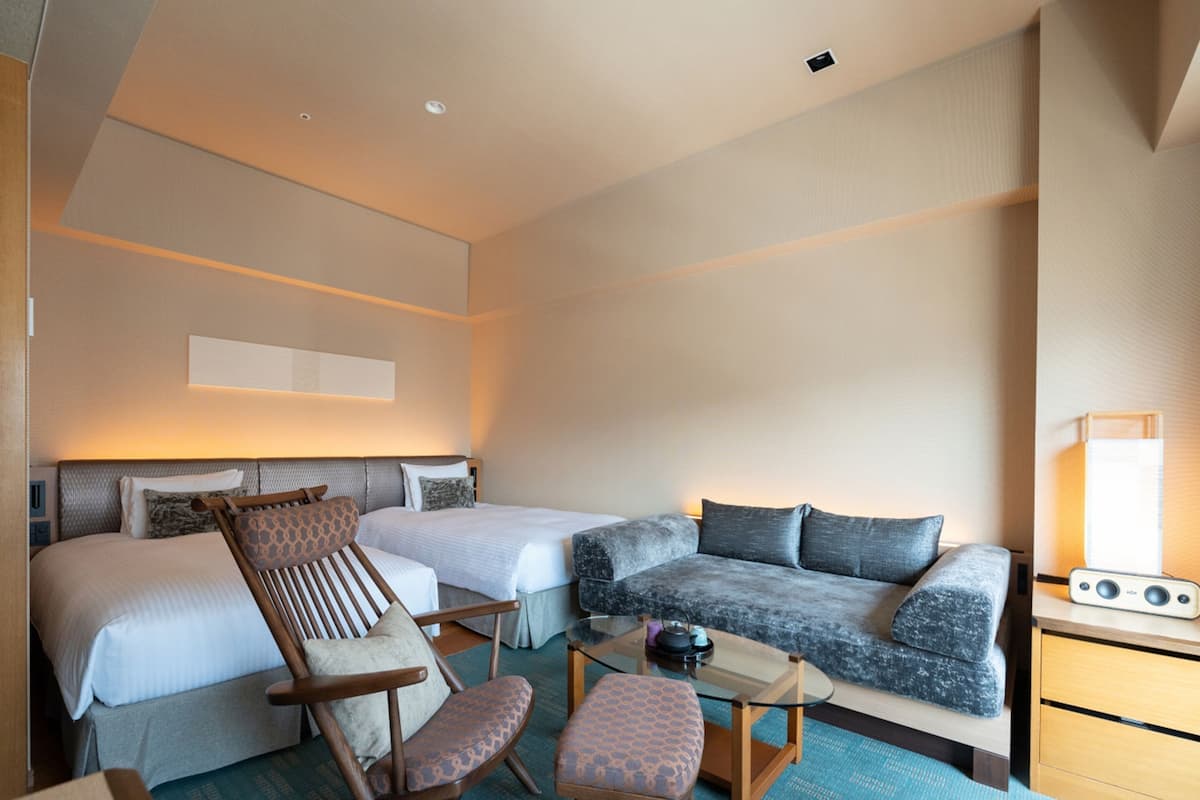 Premium Twin Room, Non Smoking, Jetted Tub (High Floor)