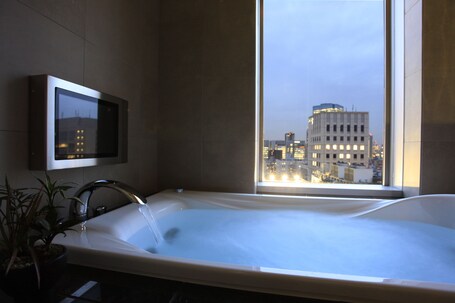Hotel Niwa Tokyo - Image 1