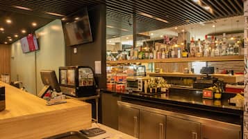 Se sirven desayunos, almuerzos y cenas