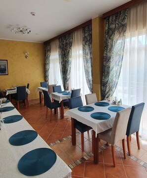 Restaurant - Garni Hotel Fineso (Budva)