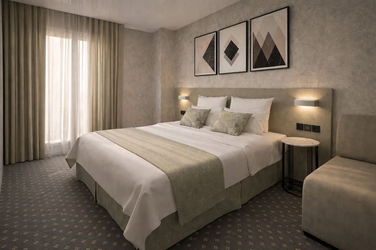 Quarto casal exclusivo, sacada, vista para o jardim | Frigobar, cofres nos quartos, escrivaninha, quartos à prova de som