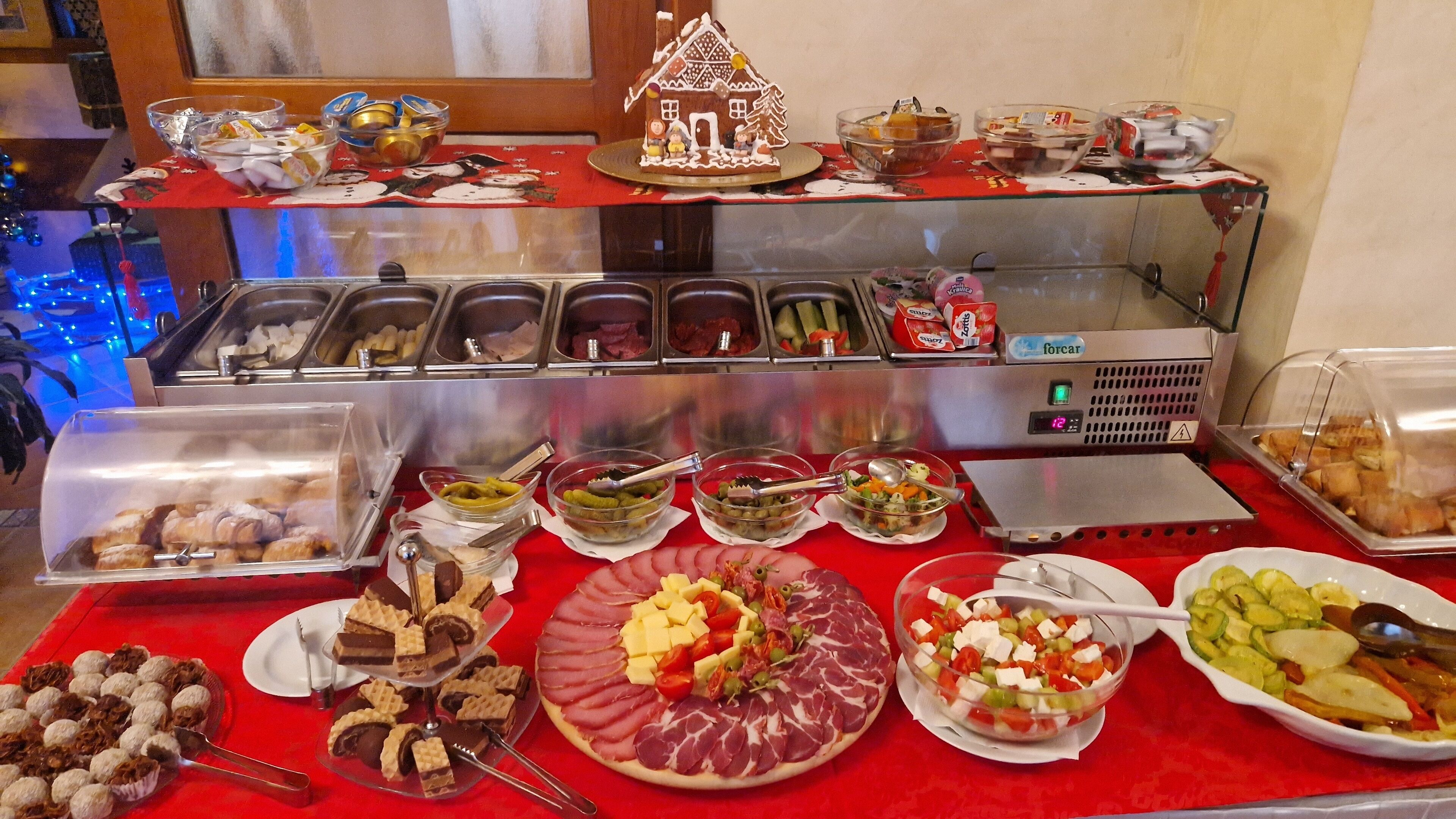 daily buffet breakfast (eur 10 per person)