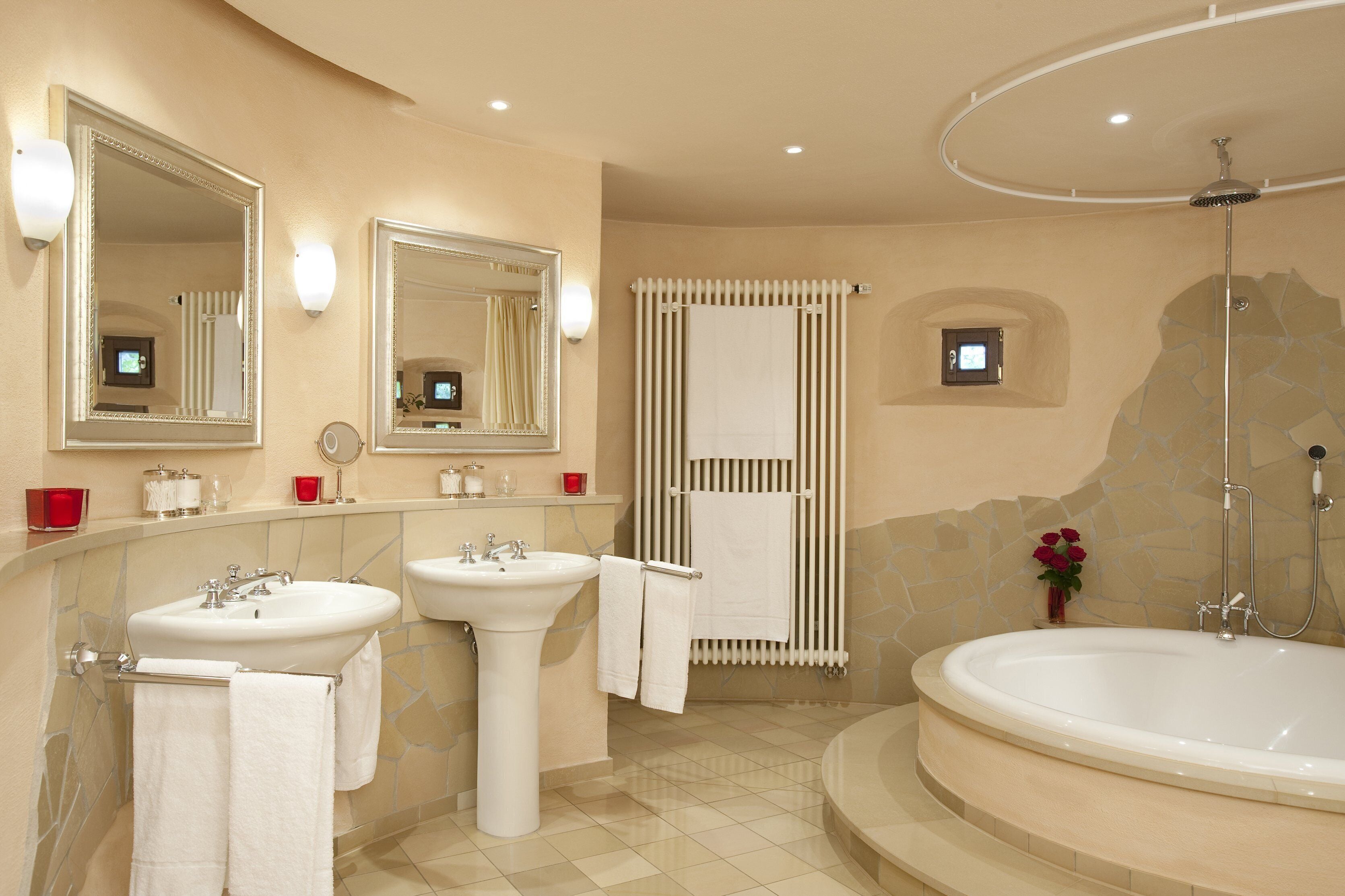 shower, rainfall showerhead, free toiletries, hair dryer