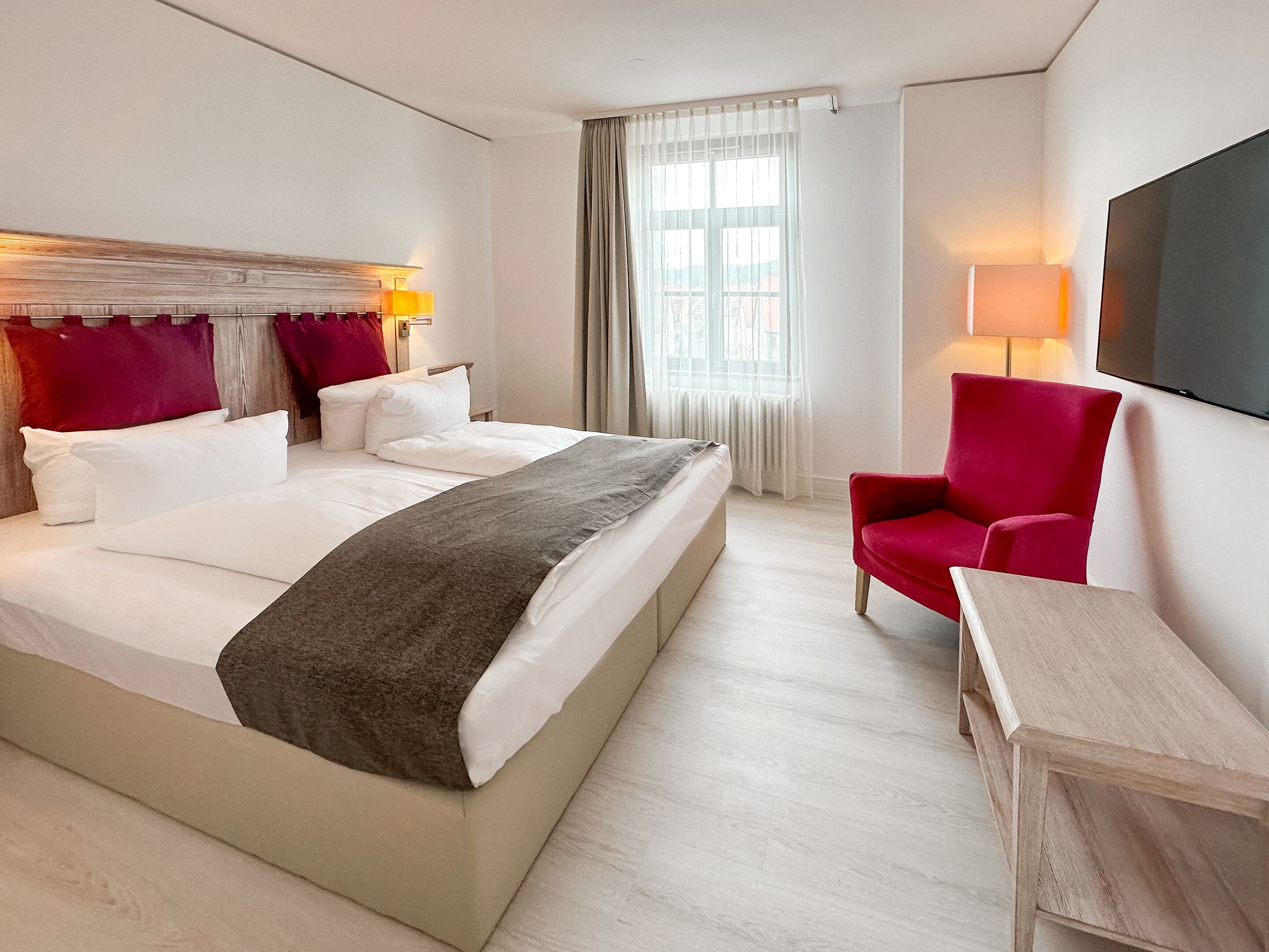 standard room (dormero) | premium bedding, free minibar items, in-room safe, desk