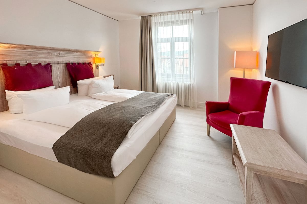 standard room (dormero) | premium bedding, free minibar items, in-room safe, desk