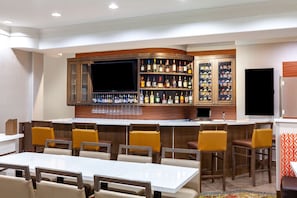 Bar (on property) - La Quinta Inn & Suites by Wyndham Houston Channelview (Houston)