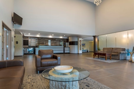 Lobby. Best Western Plus Liverpool Hotel & Conference Centre